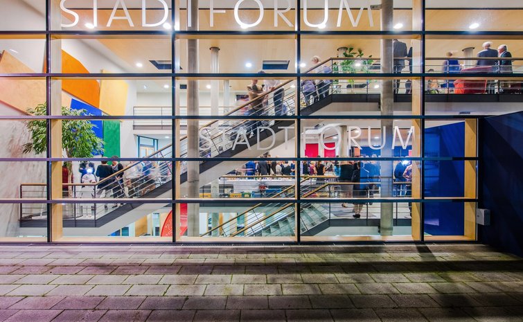Blick auf das Stadtforum.